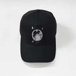 2024 del nuovo progettista cappello da baseball per il tempo libero cappello di lusso unisex lingua d'anatra cappello in cotone parasole griglia camionista cappello regolabileHH025