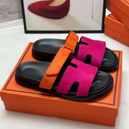 Sandalias de diseñador Zapatillas de moda Sandalias de fondo plano para hombres y mujeres Zapatillas de mezclilla de cuero genuino Sandalias de playa de verano 36-42