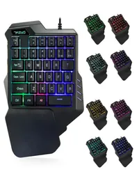 Profesjonaliści przewodowe klawiaturę gier Kolorowe podświetlenie LED RGB 35 klawisze Onehanded Membrane Keyboard Teclado Mecanico Gamer Keypad9915926