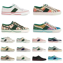 Designer 1977 Tennisschuhe Leinwandschuhe Luxurys Schuh beige blau rosa frische Blumensticke Patchwork Rustikale Schuhe Ace Gummi Sole Vintage Casual Sneakers