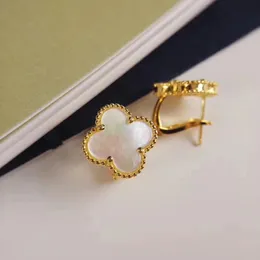 18k Gold Love Clover Designer örhängen klipp för kvinnor lyxigt söta söta engagemang elegant charm vit röd öronringar örhängen örhängen födelsedagspresenter smycken