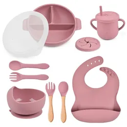 10 pz/set Set da tavola in silicone per bambini Piatti per l'alimentazione del bambino antiscivolo BPA FreeSucker Ciotola Piatto Tazza Bavaglini Cucchiaio Forchetta Set 240102