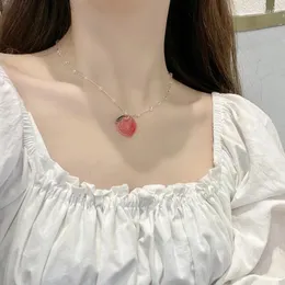 Pendanthalsband Natural Stone Quartz Red Peach Cherry Necklace For Woman Metal Chain Plated Gold Choker Sweet Jewelry Girl Girl