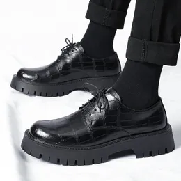 Högkvalitativa män Streetwear Fashion Business Casual Tjock Platform Leather Wedding Loafers Shoes Harajuku Korean 240102