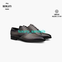 BERLUTI Herren-Kleiderschuhe Leder-Oxfords Schuhe Berluti Herrenschuhe Alessandro Demesure Leder Oxford-Schuhe Schwarz Grau 055 HB1S