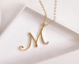 Mamma älskar kursivt namn m engelska alfabetet guld silver familjevän Bokstäver underteckna ordkedjor halsband Tiny Initial Letter Pendant 1828305