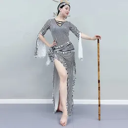 Stage di Usura Costumi di Danza del Ventre Veste di Seta del Latte Oro Paillettes Abiti Baladi Folk Custom 2024 Shaabi Abiti Orientali