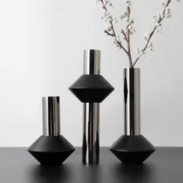 Vazolar soğuk renk tarzı modern siyah çekici metal sanat reçine vazo ev dekoratif