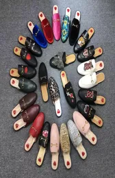Designer Princetown Hausschuhe Damen Herren Mules Loafers Slides Scuffs Leder Sandalen Luxus Mode Schuhe Halb Drag Metallkette Sho7009262