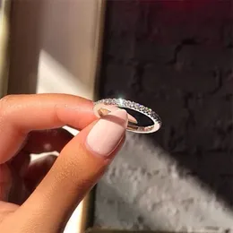 T GG Moda Orijinal% 100% 925 STRING Gümüş Bant Halkaları Kadın Düğün Mücevher Hediye Klasik Simüle Platin Diamond CZ Ring