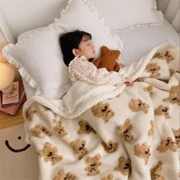 Bonito urso cordeiro lã cobertor dupla face lambswool macio quente sherpa sofá lance cobertores napping colcha cobertores para crianças adulto 240102