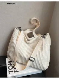 Bolsas de veludo macio sólido para mulheres bolsa lateral de ombro vintage grande shopper sacos de compras com zíper tote 2023 moda versátil 240102