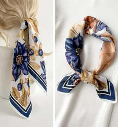 Halsdukar Popural Print Scarf Women Silk Satin Small Navy Hair Band Bagwrist Bandana Office Ladies Pannband Summer FourLard Shawl WR8551352