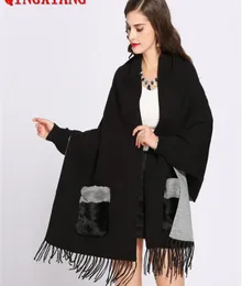 Amostra de inverno falso cashmere poncho feminino manga longa envoltório vintage xale pele bolso feminino oversize borla cachecol de malha 2010067324528
