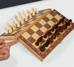 Klappbares großes Brett aus Holz, magnetisches Schach, 32 Set-Teile, Innenreisebrett, Partyspieltisch zur Aufbewahrung, tragbares Set für Kinder, 240102