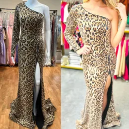 Asymetryczna cekinowa formalna sukienka imprezowa 2K24 One Lady Sleeve Lady Pageant Event Event Gala Cocktail Red Carpet Runway Dramat Sheshoot Leopard Print Slit