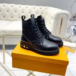 Stivaletto Ranger Designer uomo Donna Stivali Piatto Ranger Combat Boot Paris Metropolis Stivaletto Pelle Territorio Sneaker invernale Moto Biker Trainer Stivaletti 06