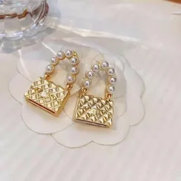 Neue Modetasche Design Ohrringe Perle für Frau Ohrring Mode Gold Ohrring Geschenkschmuck Schmuck
