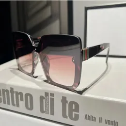 2024 Luxury Designer Solglasögon för män Kvinnor Mannen Mens Solglasögon mode UV400 -skyddslins Square Full Frame kommer med Packag med låda