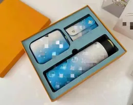 Titulares 2023 Nova bolsa de cartão de moda + bolsa de chave + garrafa térmica inteligente caixa de moda três conjuntos de fabricantes de alta qualidade vendas diretas