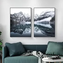 Dipinti Lago di montagna Riflesso nebbioso Pittura su tela Natura nordica Paesaggio Poster e stampe Immagine di arte della parete Decorazione moderna della camera da letto