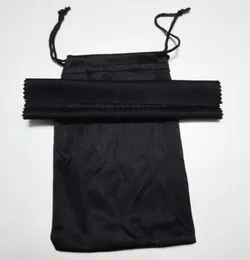 Sunglasse Black Cleaning Pouch Pouch Soft Eyeglasses Classes Women and Man نظارات شمسية قطعة قماش 20pcslot 1759cm3039814