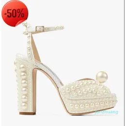 우아한 신부 웨딩 드레스 슈즈 Sacora Lady Sandals Pearls 가죽 럭셔리 브랜드 하이힐 여성을 걷는 116