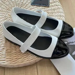 Mary Jane Ballet Flats Designer Shoe Block Heel Bow Buckle Heels Pumpar Patent Quilted Leather Black White Low Heel Ballerina Pump Shoes Wedding Formal Shoe