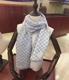 Bufandas de diseñador Bufanda de cachemira para mujer de invierno Bufandas estampadas con letras completas Abrigos cálidos de tacto suave con etiquetas Chales largos de otoño 2865232