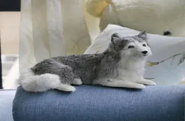 Dorimytrader Symulacja Zwierzę Husky Pluszowa zabawka pies samoyed lalka polietylenowe futro rękodzieło Dekoracja domu DY80032361956