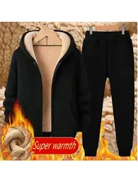 Vintermän förtjockar träningsdräkten sätter casual lamb kashmir tröjor hoodie varm solid dragsko tröjor male två bitar set 240102