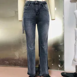 Kvinnors jeans stylewomens jeanshigh midja 2024 broderad skalle pärlor rakt plus storlek retro tvättbara svarta byxor stret