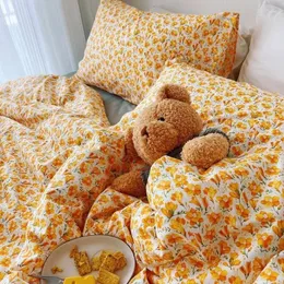 Conjuntos de ropa de cama Vintage Naranja Floral Conjunto de cuatro piezas Sábana de algodón Funda de edredón Almohada Suave IG Moda Estilo de jardín