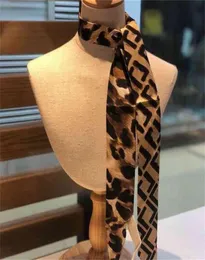 Designer Ff Fend el Handbag Silk Scarf Fashion Head Hair Band Ribbon Old Flower Binding Bag Handle Fashion Rectangular Pop St2510911