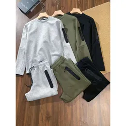 Modischer Anzug, Designer-Herren-Hoodie-Anzug, Reißverschluss-Kapuzenpullover, neue Strickjacke mit Kapuze, Sportbekleidung für Herren und Damen, lässiger Jogging-Herbstanzug, Langarm-Trend, zweiteiliges Set, Z6