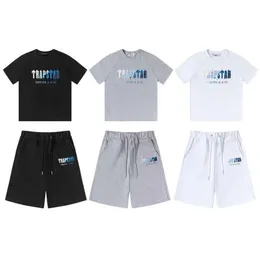 2023 T-shirt da uomo Abbigliamento Trapstar T Shirt Ricamata in ciniglia Decodificata Chort Set Sapori di ghiaccio e Pantaloncini da donna Materiale in cotone supermes 1133ess