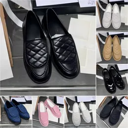 Tasarımcı Loafers Bale Düz Ayakkabı Kadın Moda Flip Kapak Çıplak Ayakkabıları Rhombic Lattice Noel Hediyeleri 25416 22434