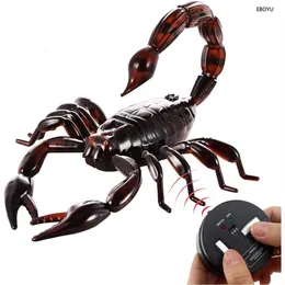 EBOYU 9992 Simulation RC Scorpion Remote Control Animal Vehicle Car Electric Scary Toy Halloween Kids Birthday Gift 240103