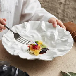 Тарелки Керамическая плиссированная обеденная тарелка в западном стиле. Установка посуды в элитных ресторанах El. Домашний салат.