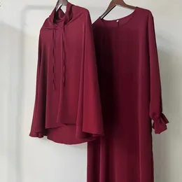 민족 의류 무슬림 패션 겸손한 두 조각 여성 단색 이슬라미쉬 클리 룽 프라 우엔 드레스와 외부 레이어링 세트 말레이시아