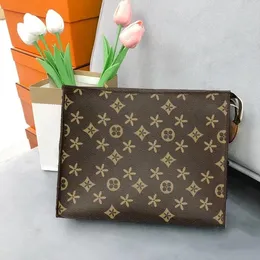 Vanity Makyaj M46037 Poche Toilette Lüks Omuz Çantaları Tasarımcı Kadın Makyaj Erkek Debriyaj Crossbody Bags Tuvalet Vintage Yıkama