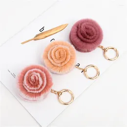Keychains 2024 Fluffy Fur Pompom Keychain Rose Flower Women Bag Charm Real Natural Balls äkta Pom Poms Key Chain F330