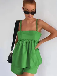 Vestido de verano 2022, Top de tubo plisado esponjoso, traje de mujer, pantalones cortos verdes elegantes sin mangas, trajes femeninos de 2 piezas, conjunto de ropa de calle de moda para mujer