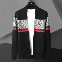 Luksusowa marka haftowana dzianina wiosenna i jesienna nowa szal spersonalizowany high-end swobodny sweter mody mężczyzn 240104