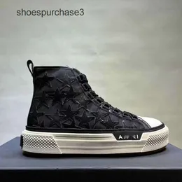 Nowe buty najwyższej jakości Autumn Luksus Amirrs Men's Men's 2024 High Sneakers Buty Designer Gruby podeszwa trend wszechstronne krótkie buty Koreańskie krótkie buty QL8G 1QFZ