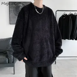 Män o-hals plysch hoodies mjuk fast färg manlig avslappnad grundläggande flanell varm komfort vintage japan stil tröjor plus storlek s-3xl 240104