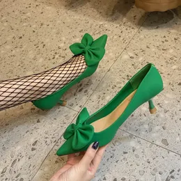 Rimocy verde bowknot bombas mulheres slipon macio couro do plutônio sapatos de salto alto mulher sexy dedo do pé apontado fino festa senhoras 240104