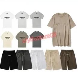 Şort 2024tshirts moda ess t gömlekler erkek kadınlar satılık tasarımcılar tees üstleri adam gündelik göğüs mektubu gömlek lüks giyim sokak