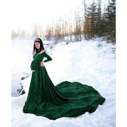 "Stylish and Comfortable Maternity Velvet Dress for Pregnant Women - Autumn/Winter Fashion, V-Neck, Long Sleeve, Maxi Gown, Perfect for Photoshoots and Casual Wear"