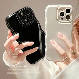 塗装エアクッションウェーブ卸売材料電話ケースiPhone 15 14 13 12 11 Pro Max Fall Prevention TPU Fashion New Product